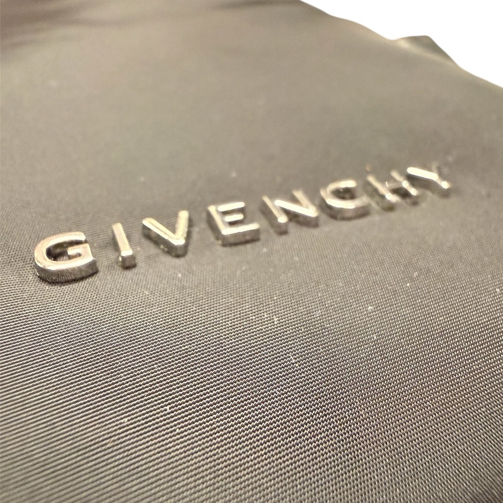 Givenchy Puffer Pouch Sunglasses Case and Lens Cleaning Cloth, Drawstring Cord - Picture 2 of 4